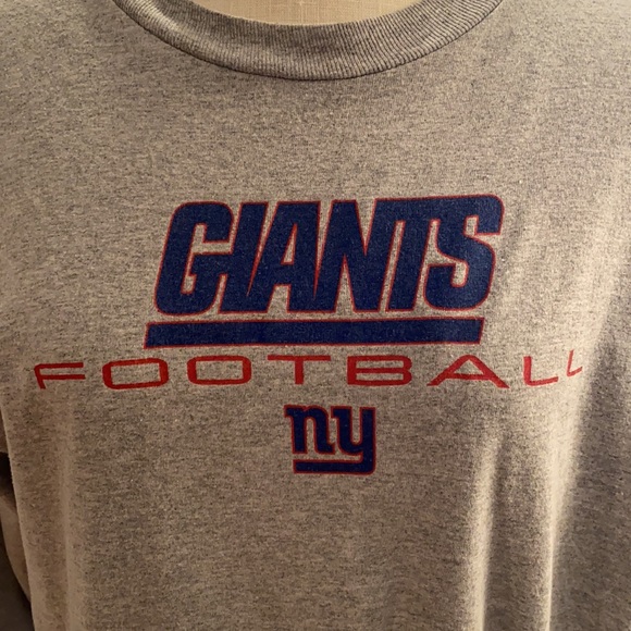 NWOT NFL NY GIANTS LONG SLEEVE LOGO TEE SHIRT Reduced w $4.99 Reduced Ship👏🏻❤️ - Picture 3 of 10